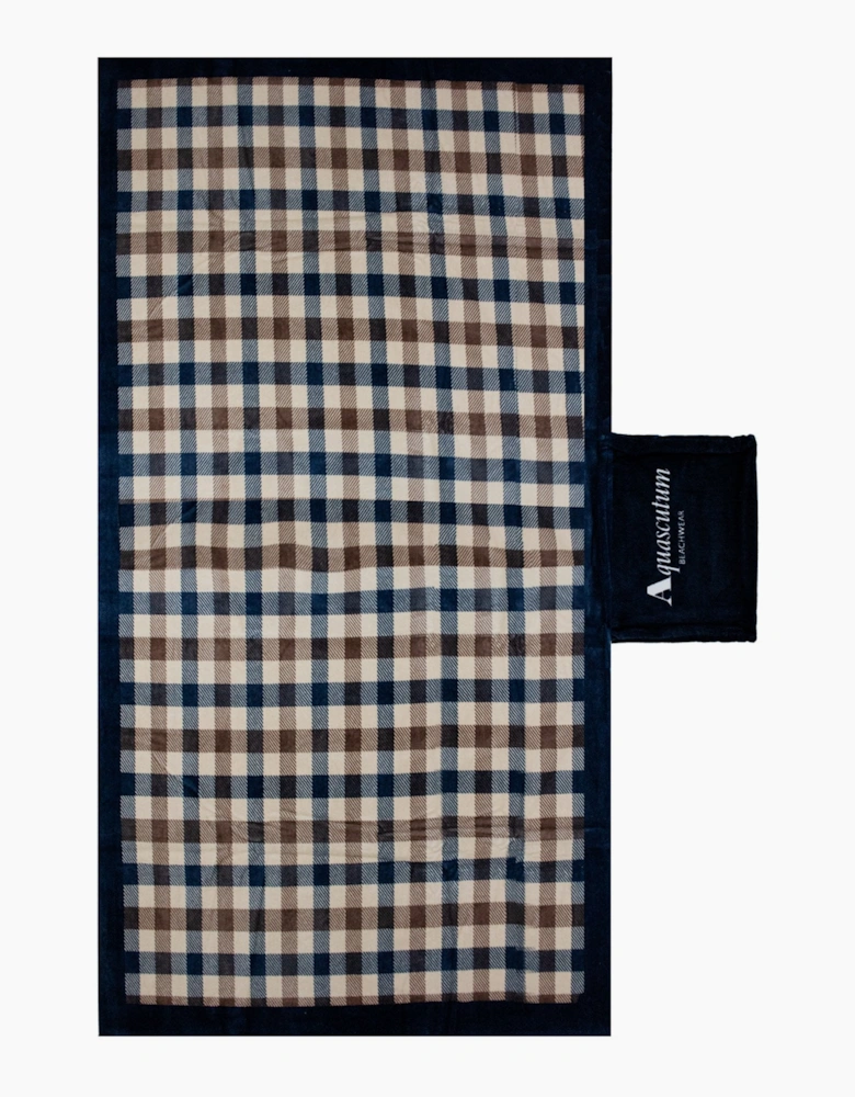 Aquascutum Iconic Beach Towel Club Check 28