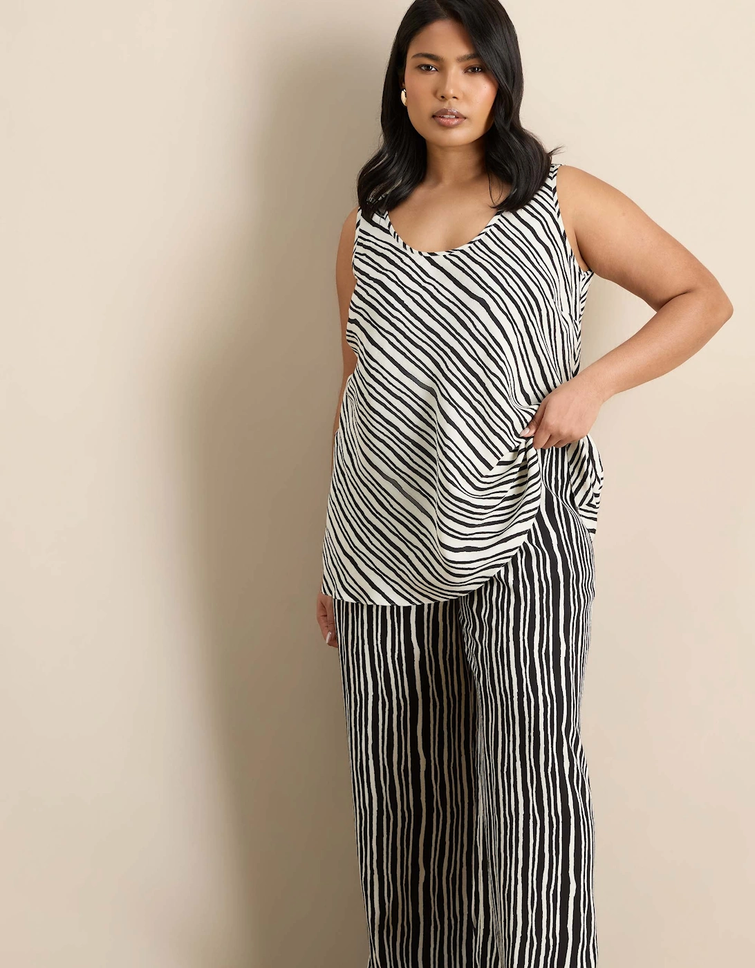 Mono Stripe Scoop Neck Vest Top