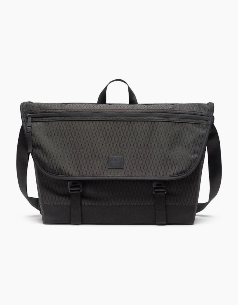 Cove Large Messenger Bag