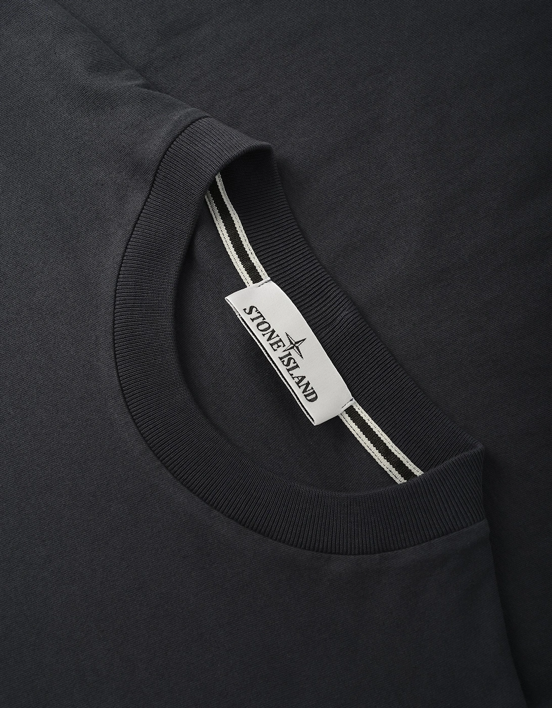 Stone Island Men's Navy Branded Graphic 2100001 T-Shirt - Size: 38