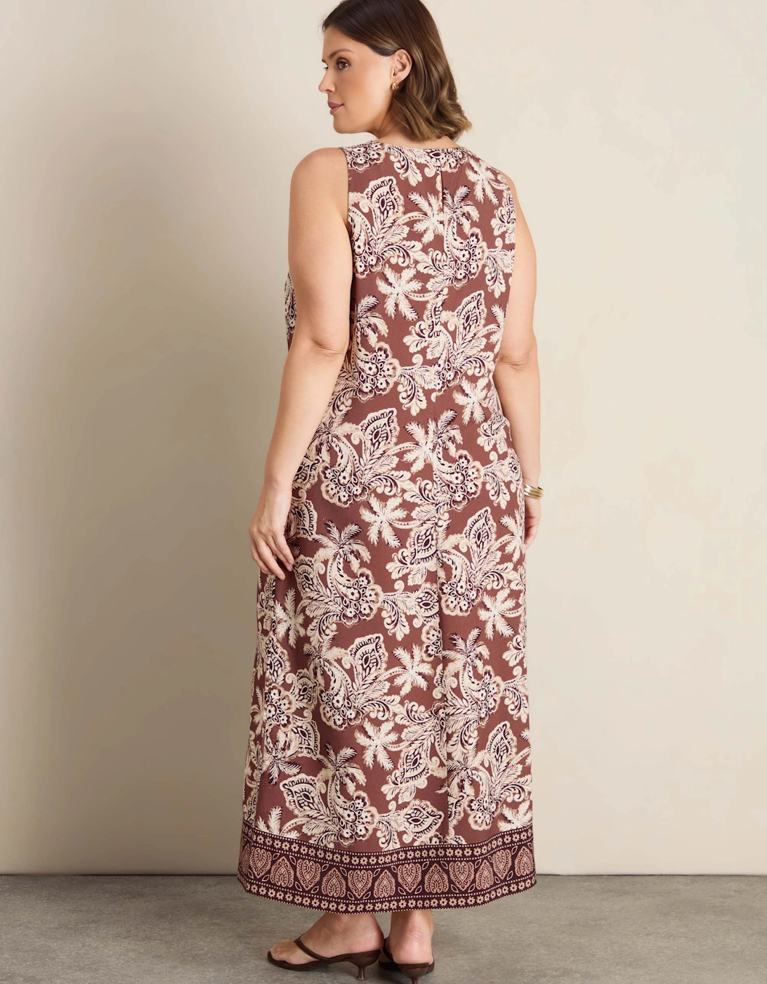 Brown Floral Print Sleeveless Maxi Dress