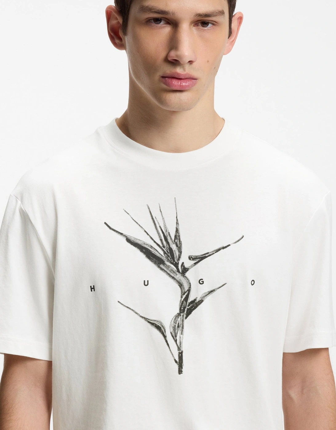 HUGO Darise Mens Relaxed-Fit T-Shirt with Artwork and Logo - Natural 102