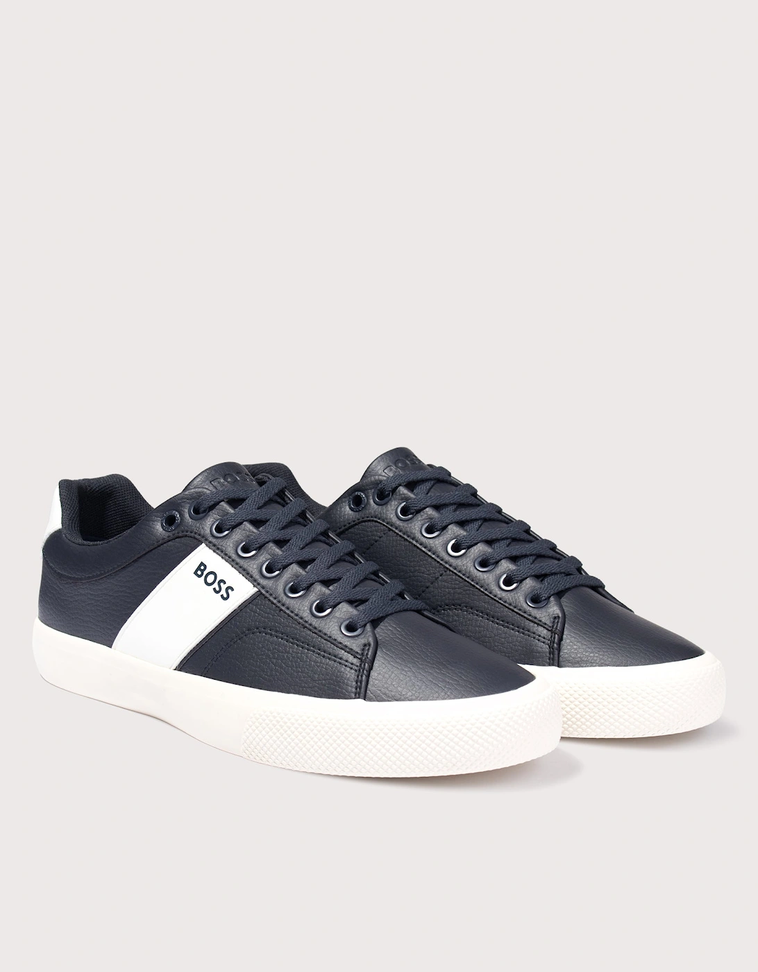 Aiden Tenn Trainers