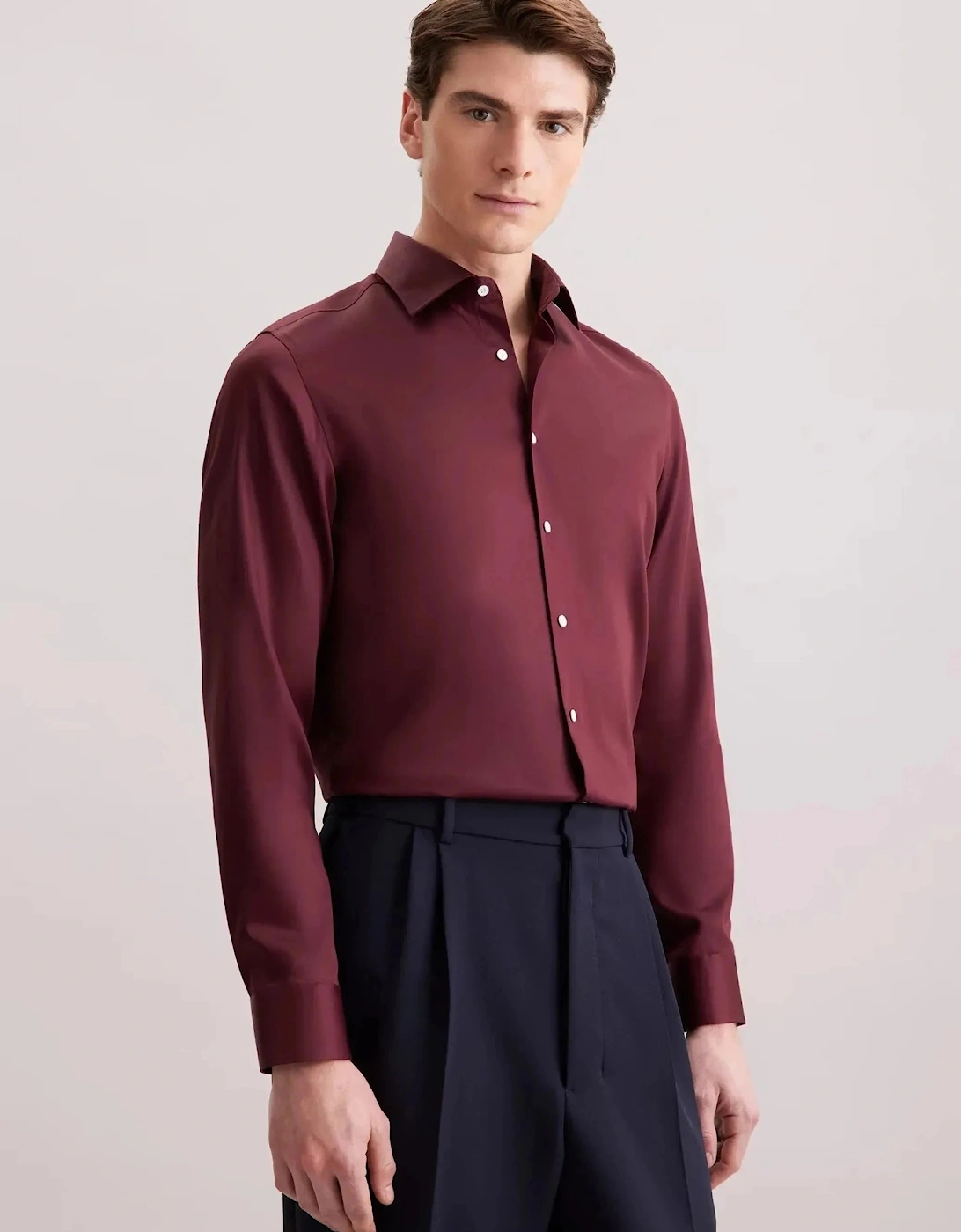 Shaped Fit Easy Iron New Kent Business Shirt Burgundy, 11 of 10