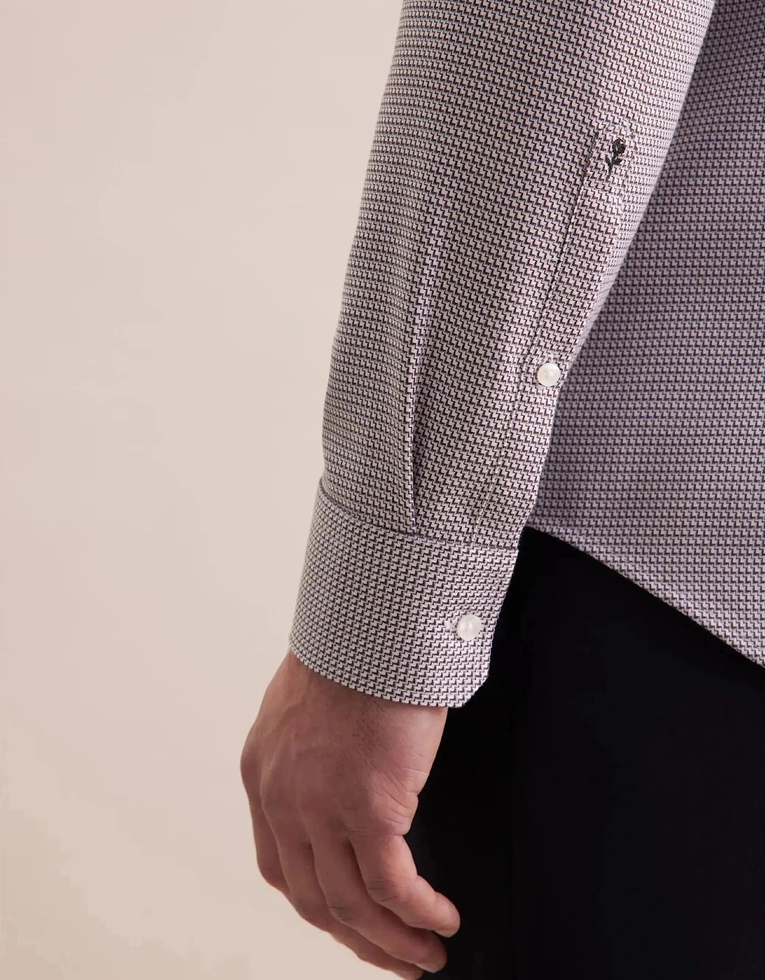 Slim Fit No Iron Spread Kent Structured Pattern Business Shirt Brown