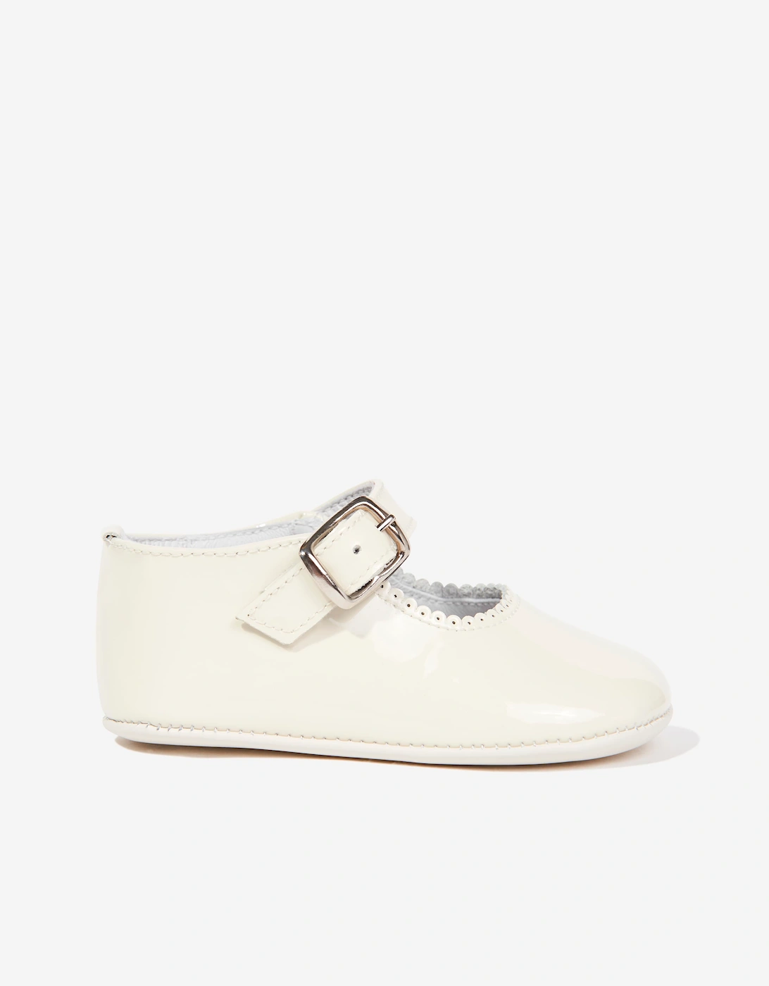 Andanines Baby Girls Patent Scallop Edge Pumps in Ivory, 5 of 4