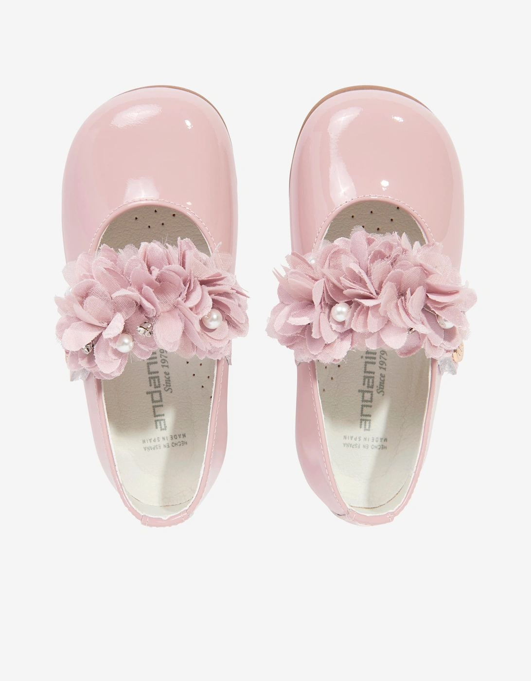 Andanines Girls Leather Flower Pumps in Pink