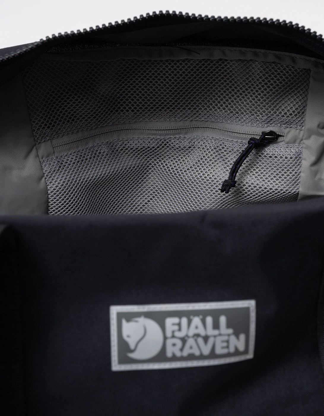 Fjallraven Vardag 33L Unisex Duffel Bag - Coal Black 037
