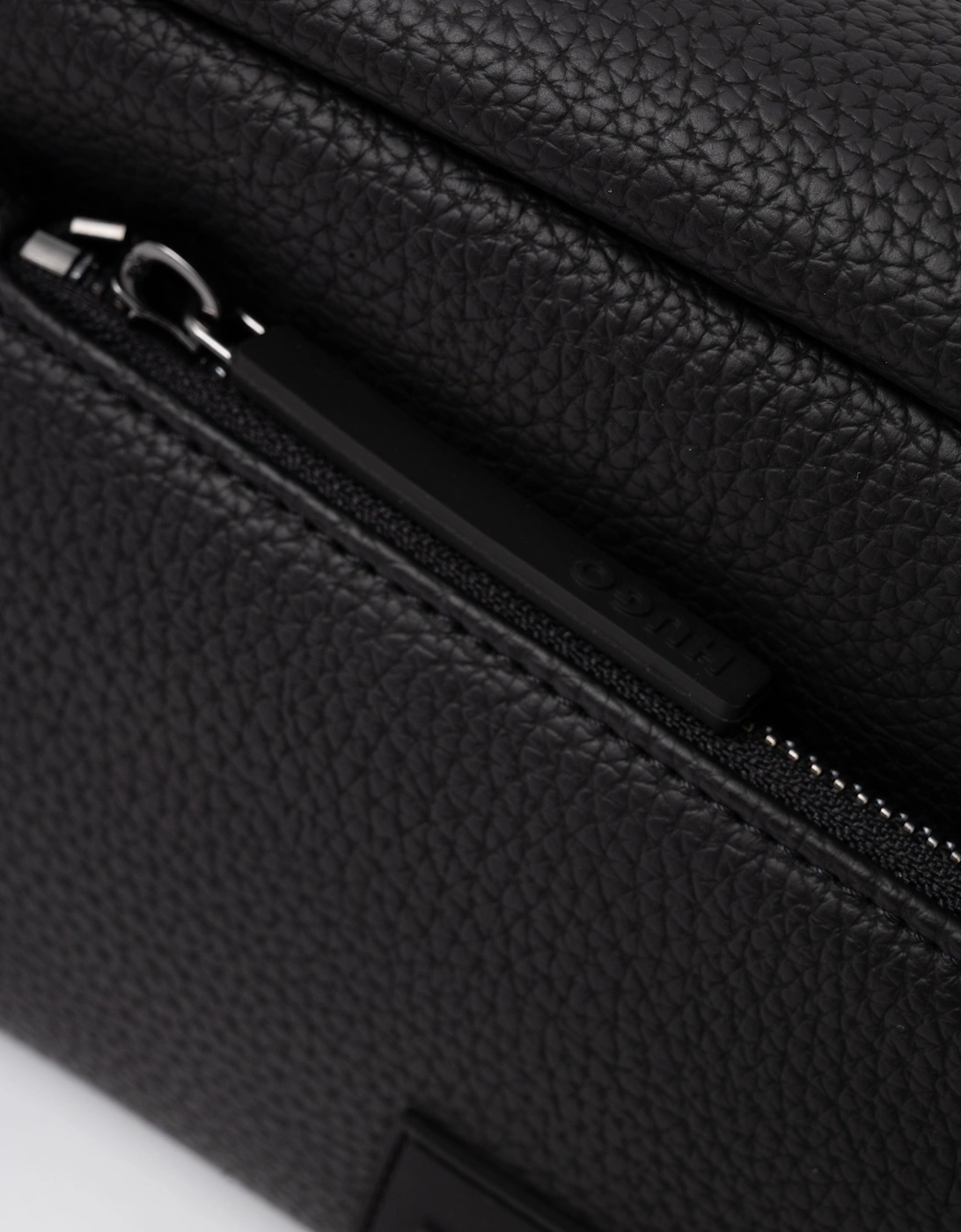 HUGO Ethon 2 Mens Washbag - Black 002