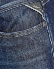 Thumbnail 3 of 4