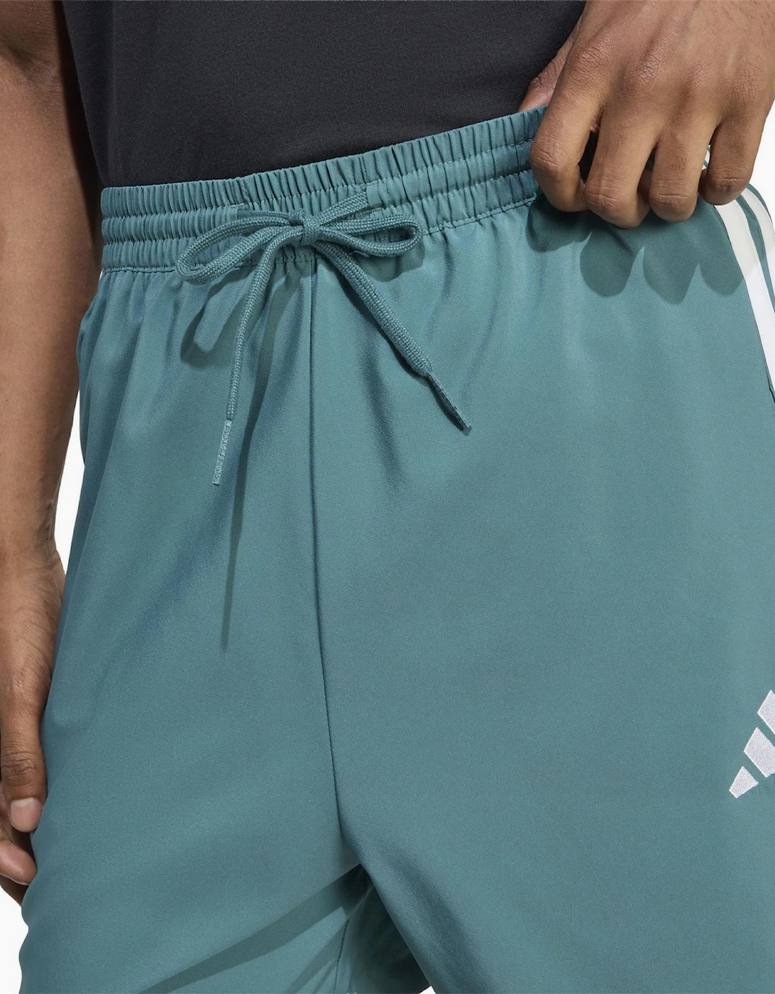 Essentials 3 Stripes Shorts
