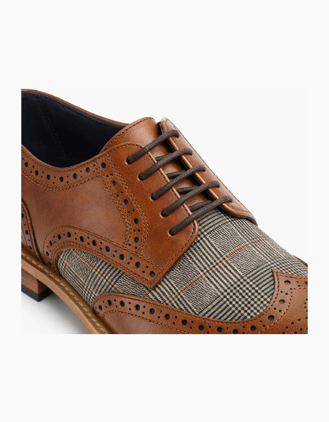 Roamers M072 Mens Brogue Shoes Tan