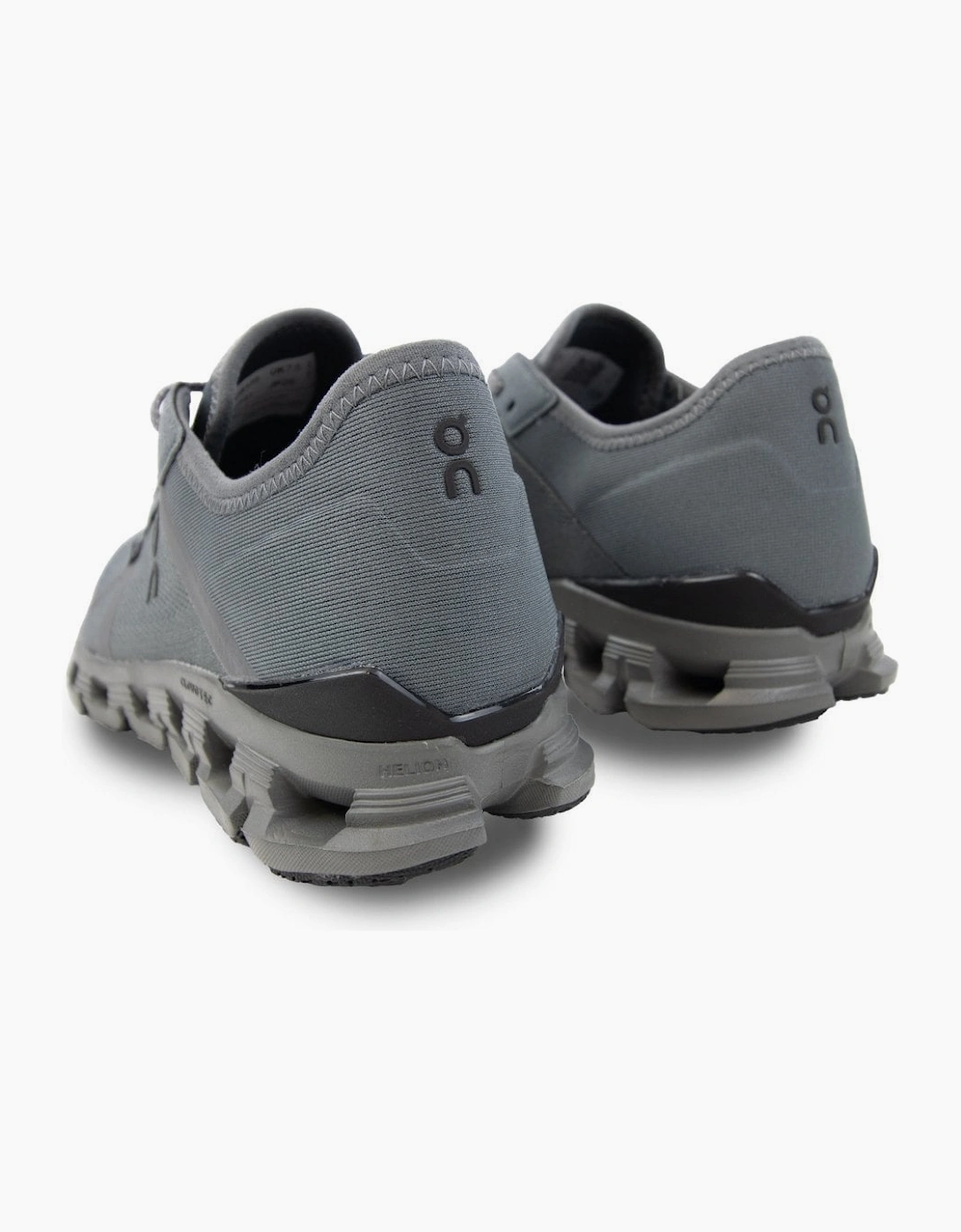 On Running Cloud X 4 Ad Stone/black