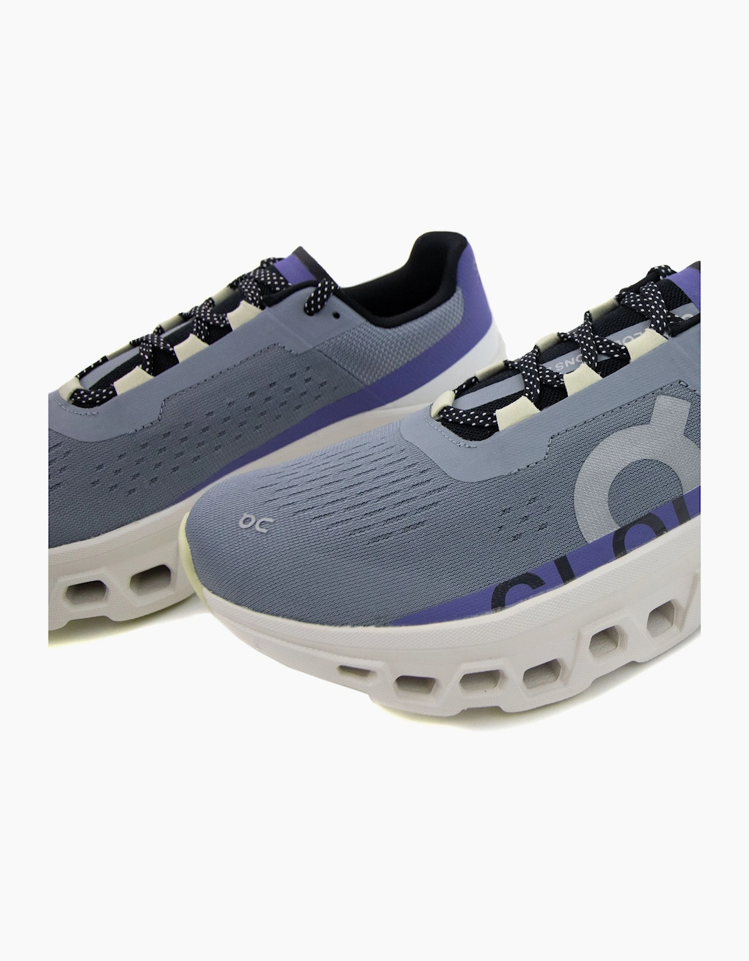 On Running Cloud Monster Runner Trainer Mist/blueberry