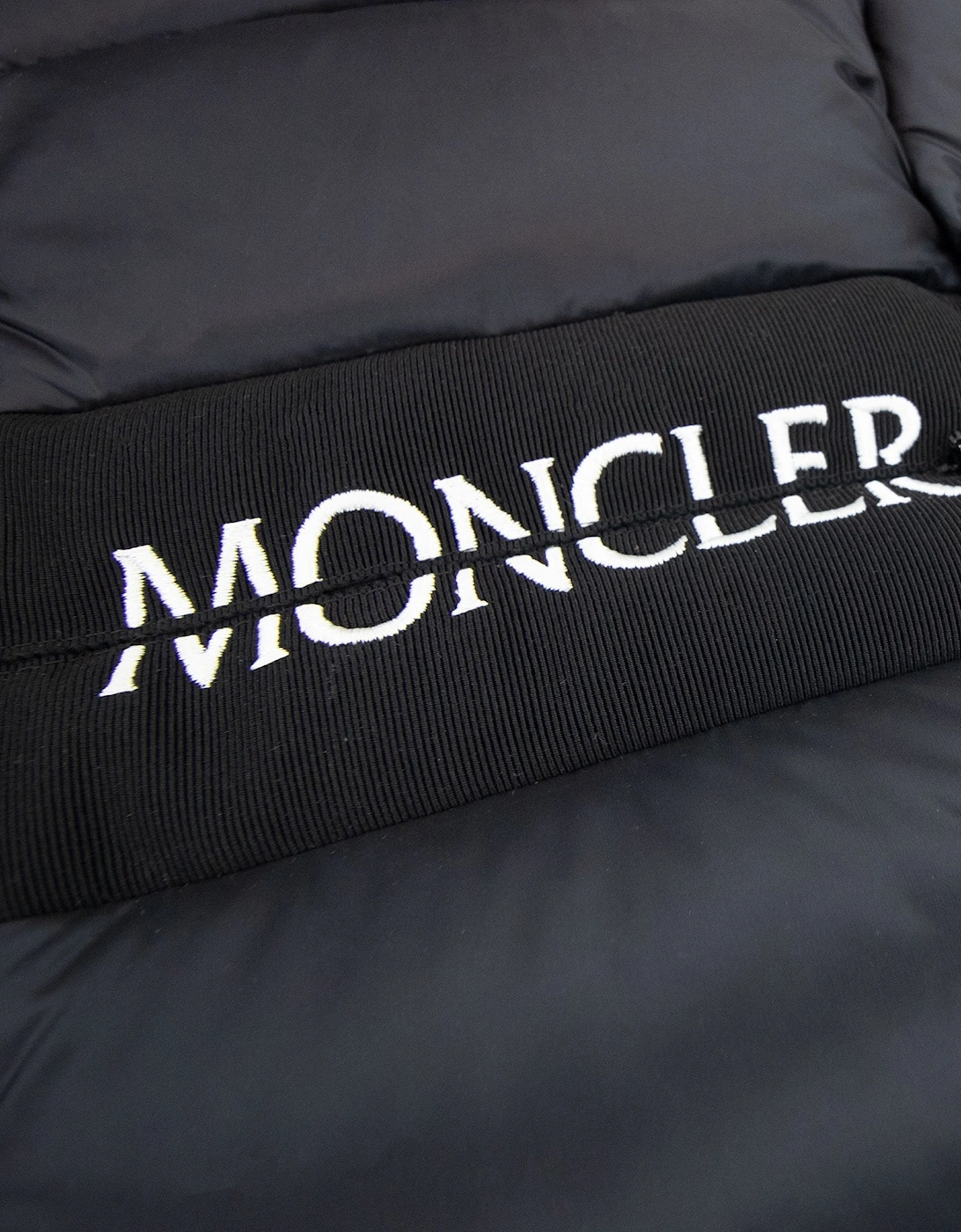 Moncler Junior Aiton Puffa Jacket Black