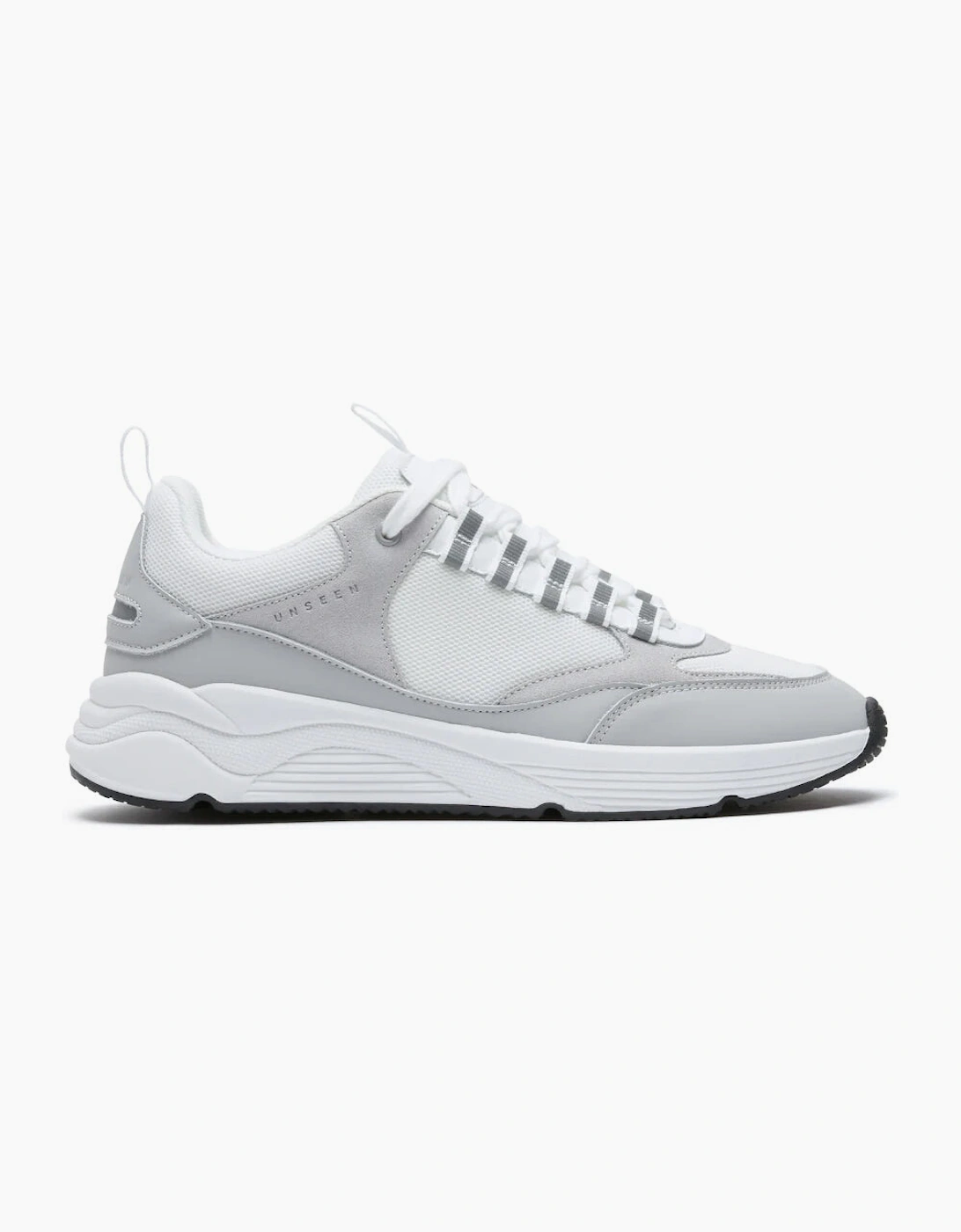 Unseen Clarn trainers Grey/White