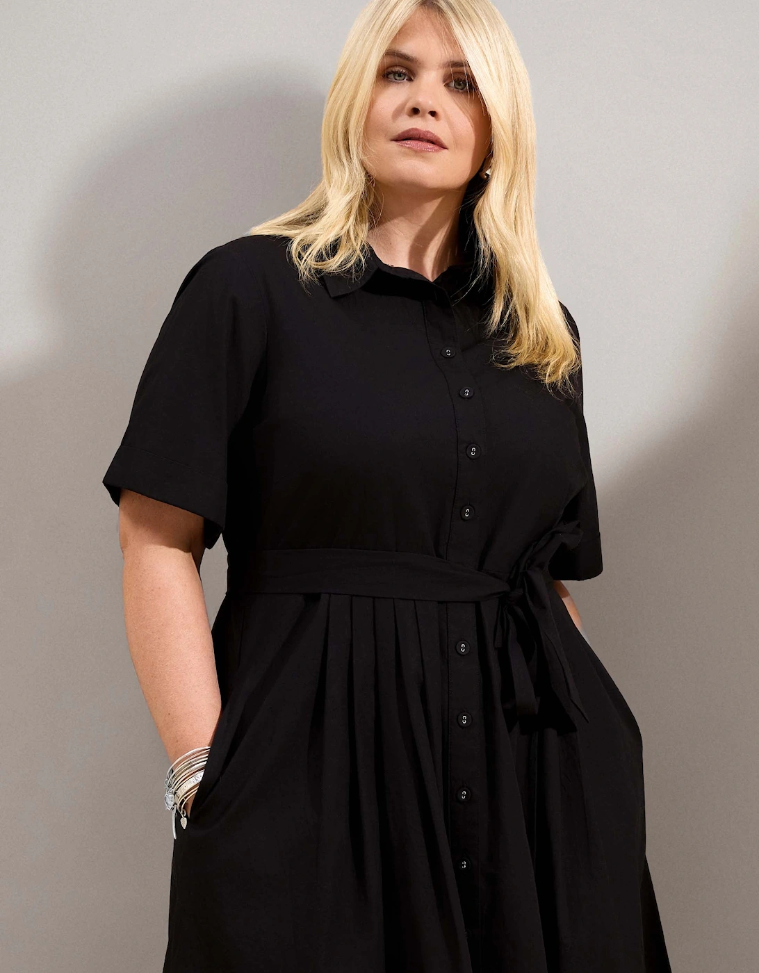 Black Cotton Poplin Short Sleeve Maxi Shirtdress
