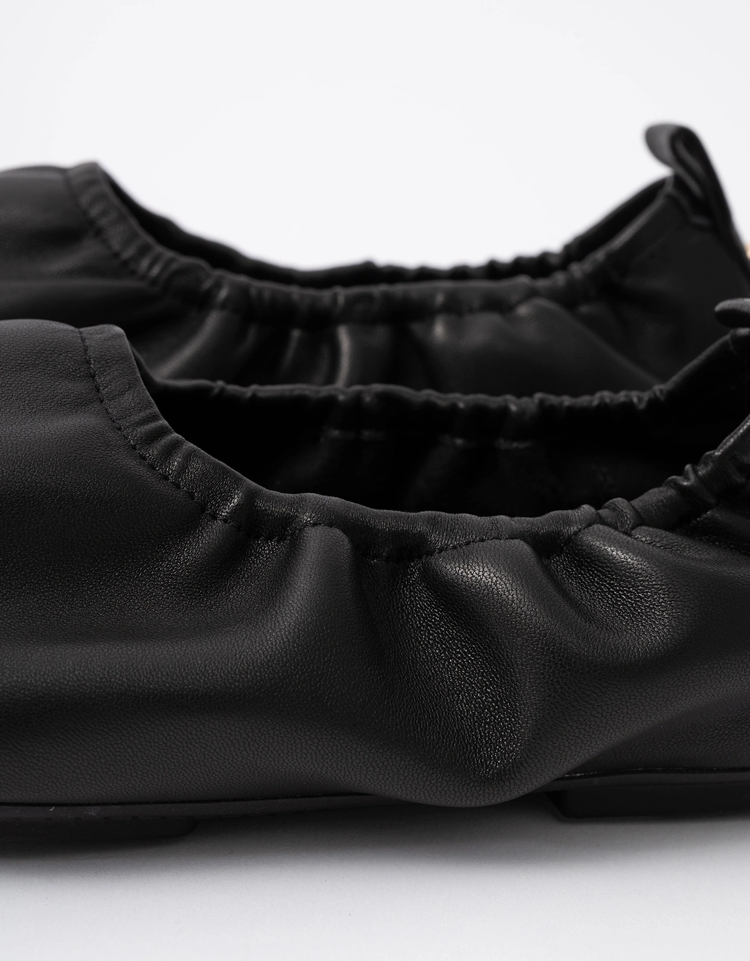 FitFlop Delicato Poise Womens Leather Ballerina Shoes - All Black 090