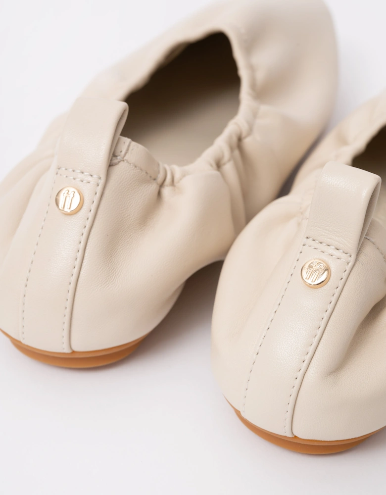 FitFlop Delicato Poise Womens Leather Ballerina Shoes - Hazy Taupe E40