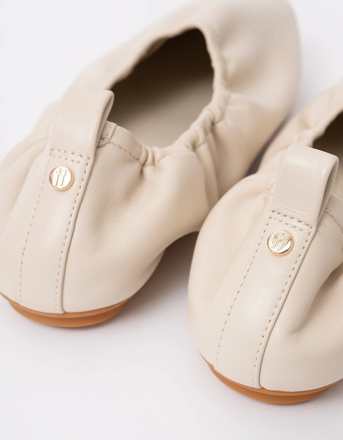 FitFlop Delicato Poise Womens Leather Ballerina Shoes - Hazy Taupe E40