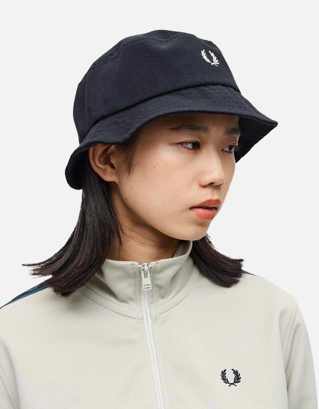 FRED PERRY CLASSIC PIQUE BUCKET HAT BLACK