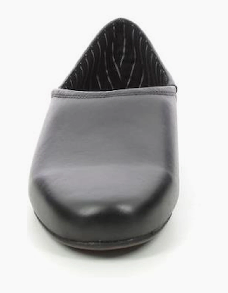 Clarks Harston Elite in Black leather