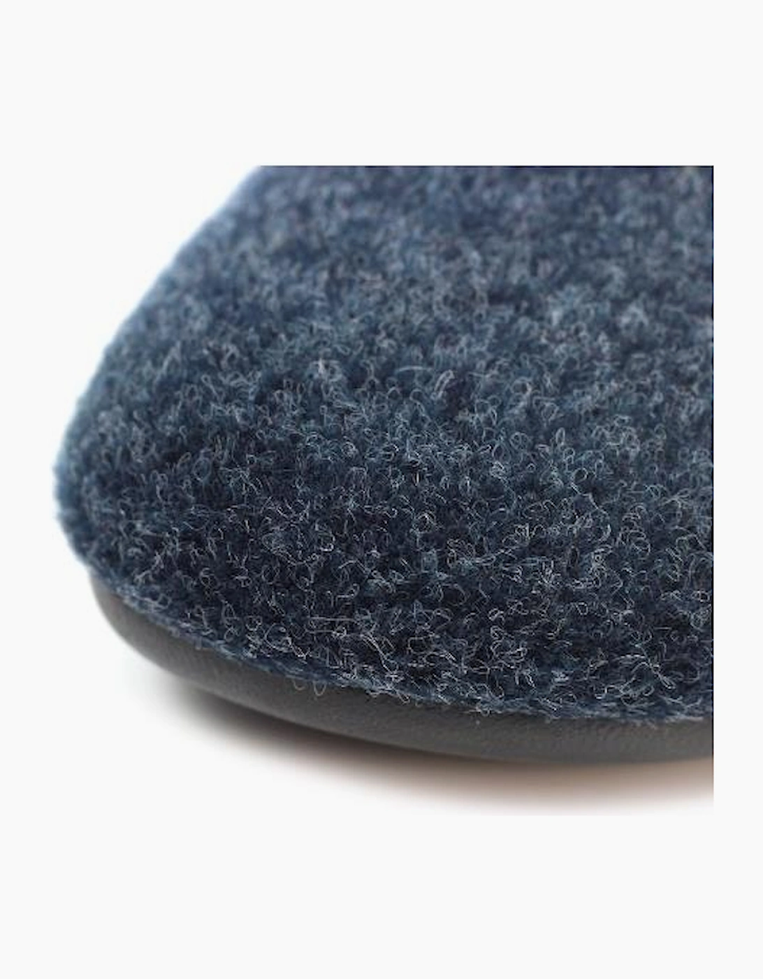 Lunar KMD117 Lee slipper in Navy