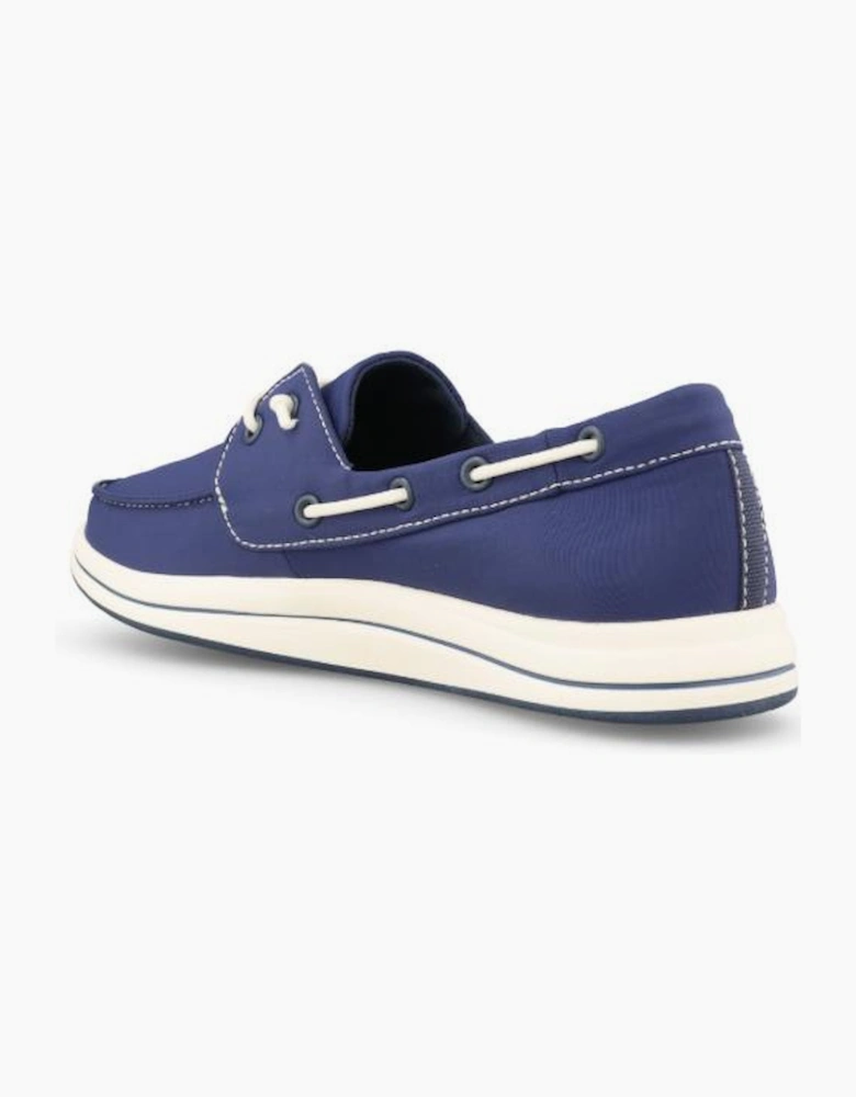 Clarks Cloudsteppers Brinkley Edge in Navy canvas