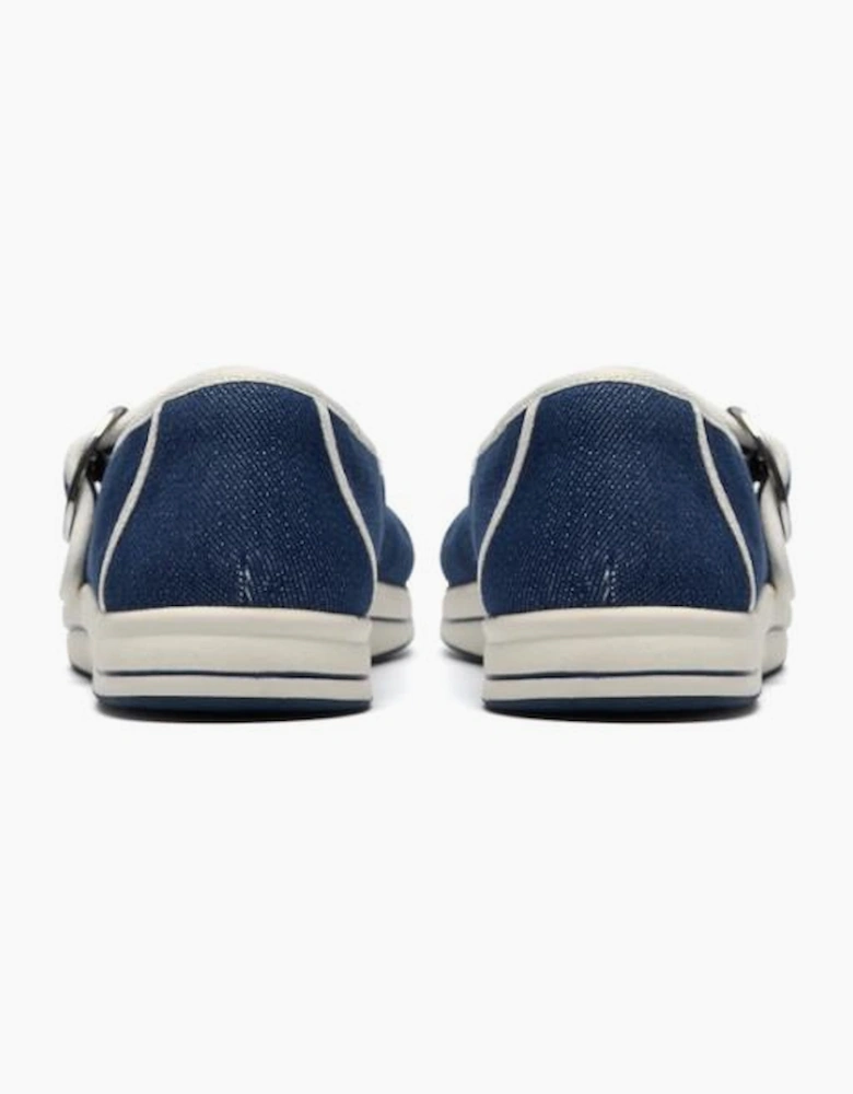 Clarks Cloudsteppers Brinkley Janey in Navy