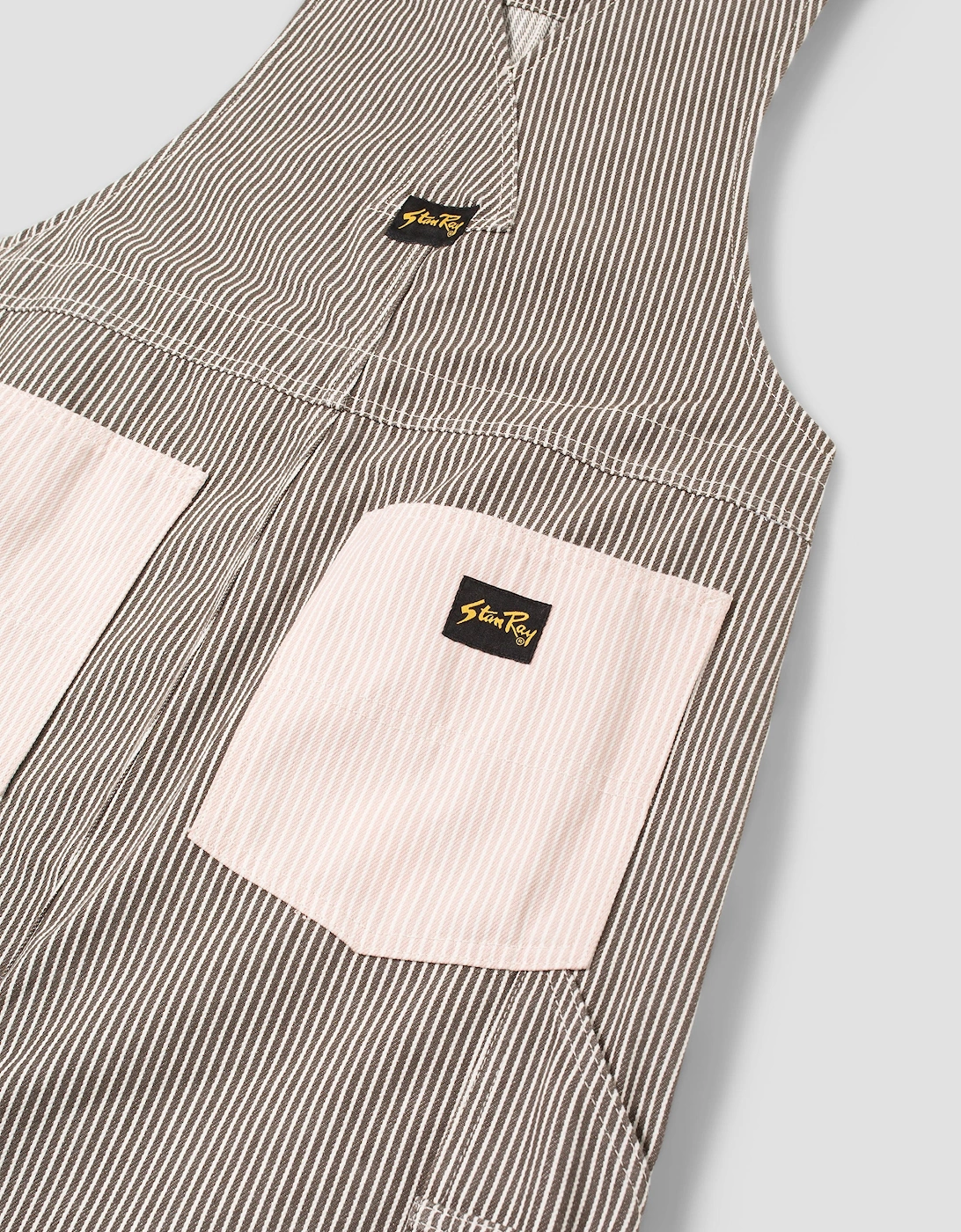 Earls Bib 