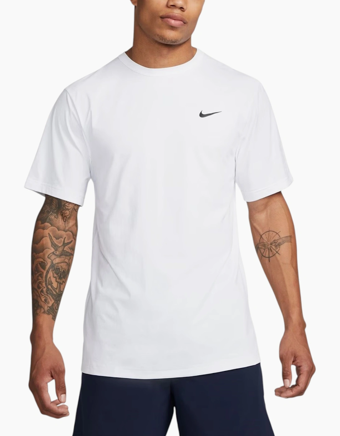 Nike Men's White T-Shirt Sportswear Cotton Top - Size 42