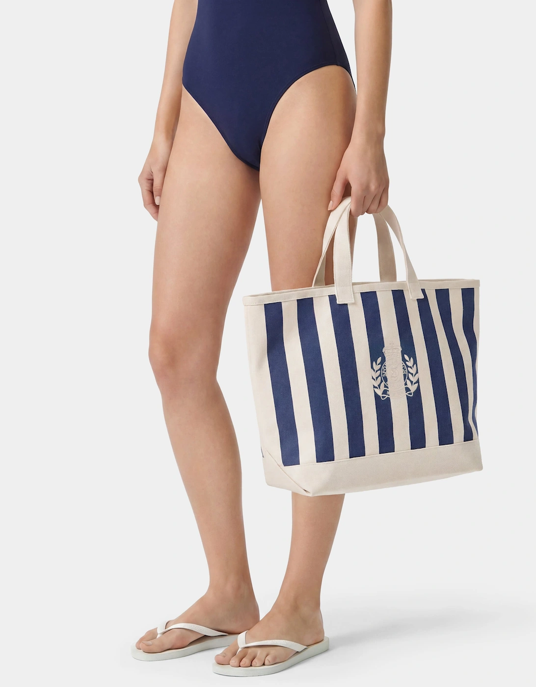 Sporty & Rich Girls NY Crest Beach Tote Bag in Navy (37.5cm)