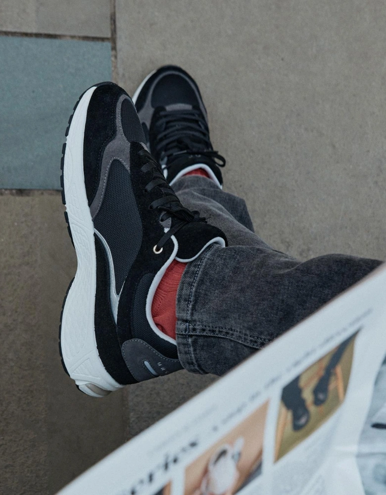 Train Black/Grey