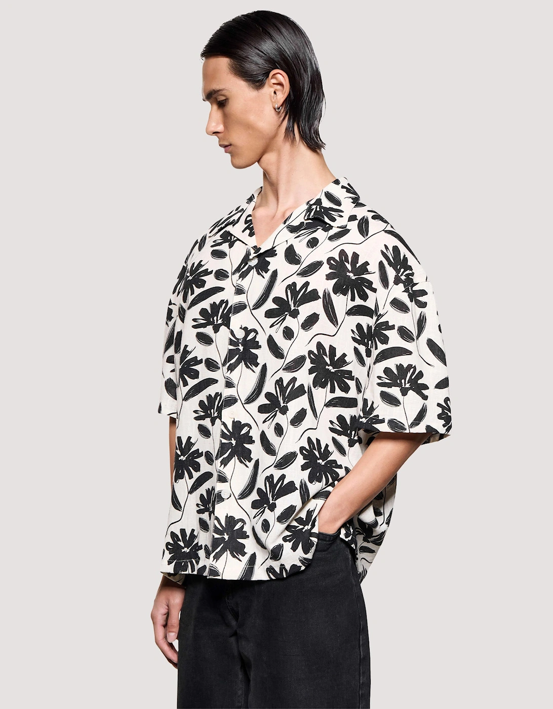 Box Fit Floral Linen Short Sleeve Vacation Shirt