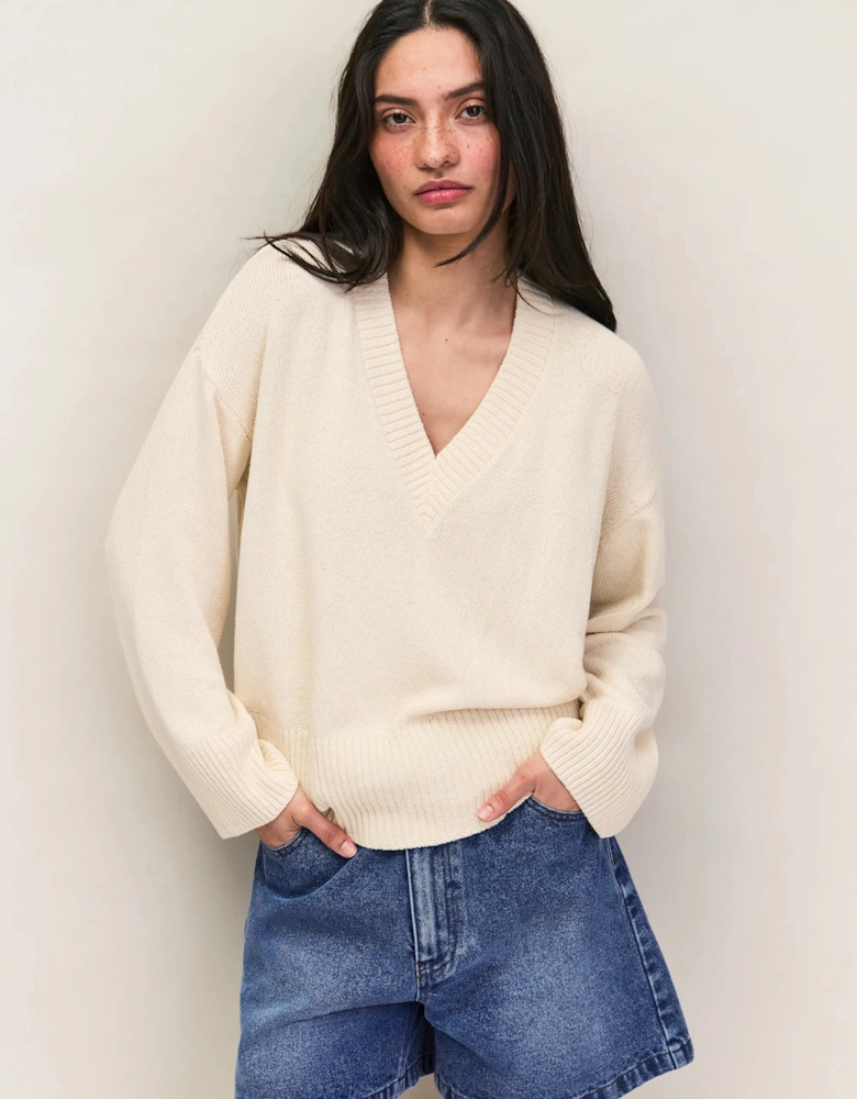 Natural Cotton and Hemp Blend V-Neck Jumper
