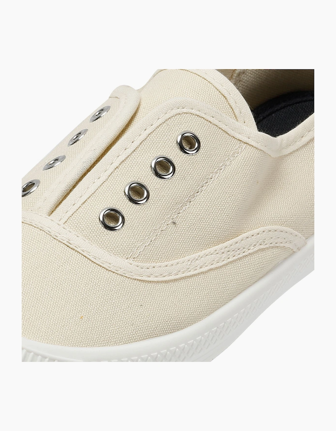 Penguin Anita Canvas Women's Off White Pumps