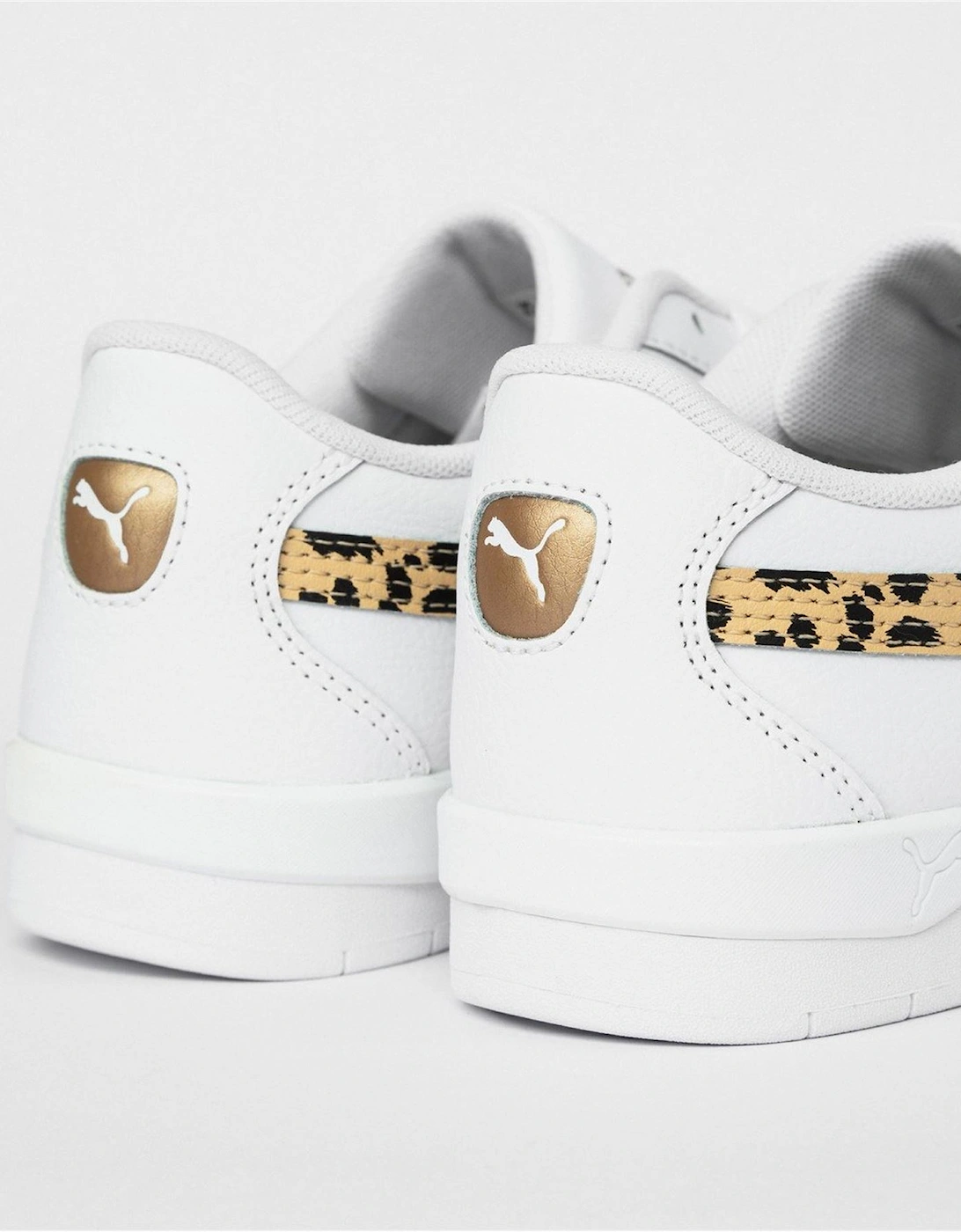 Womens Jada Trainers