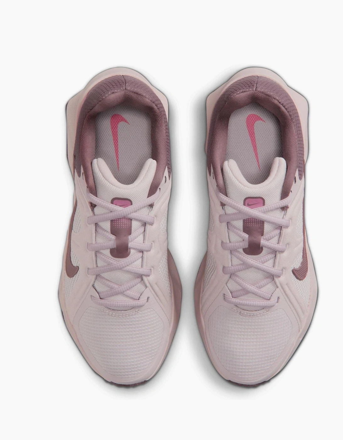 Metro Tek Low Top Sneakers