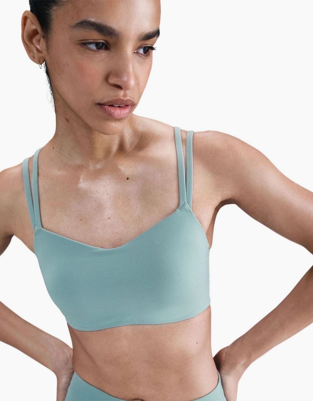 Nike Women's Cannon Alate Spaghetti Strap Cropped Bra - Size 10