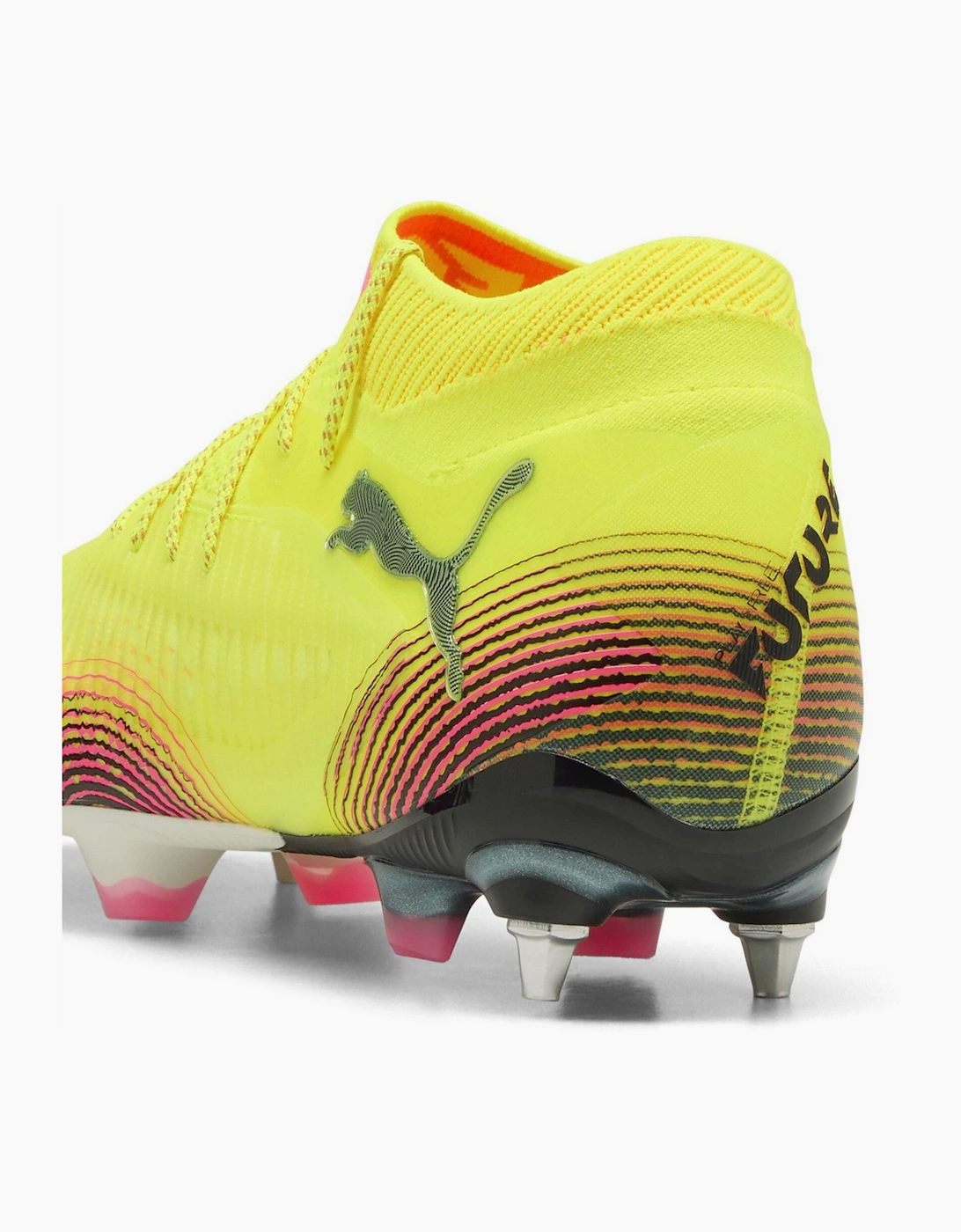 8 Ultimate Soft Ground Football Boots Juniors