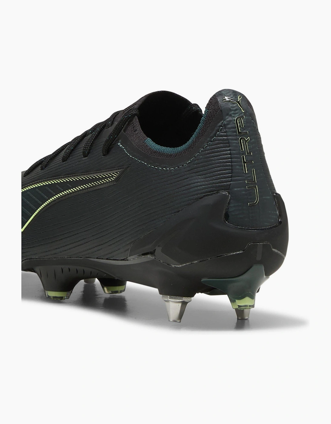 6 Ultimate Soft Ground Football Boots