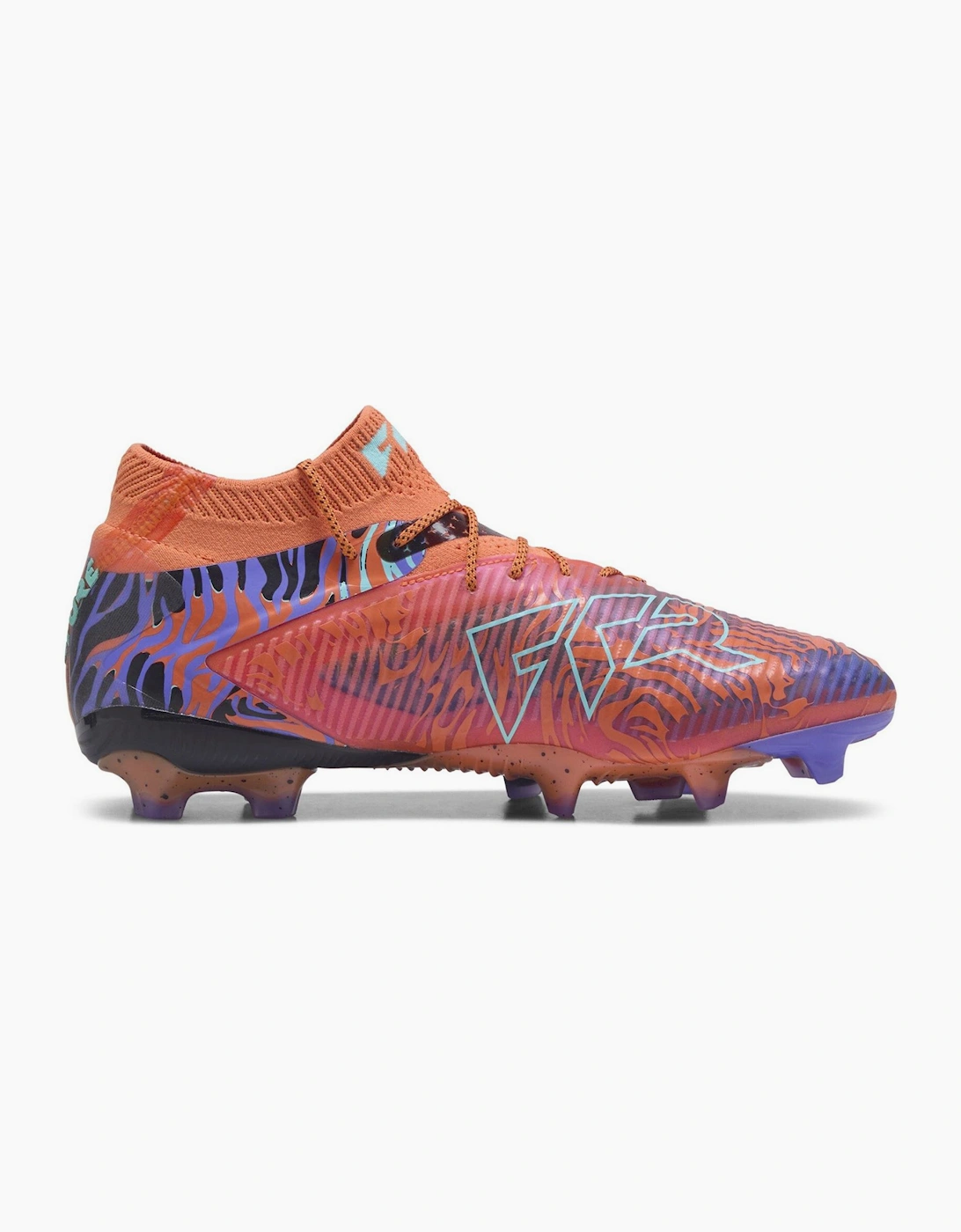 8 Ultimate Adults Firm Ground Football Boots