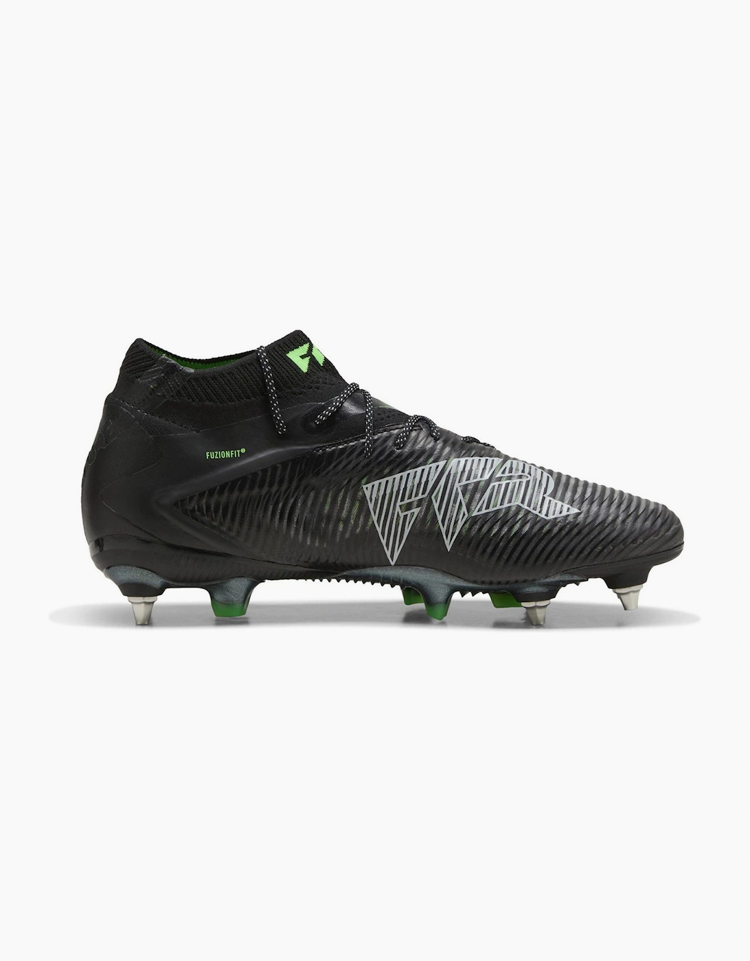 8 Ultimate Soft Ground Football Boots