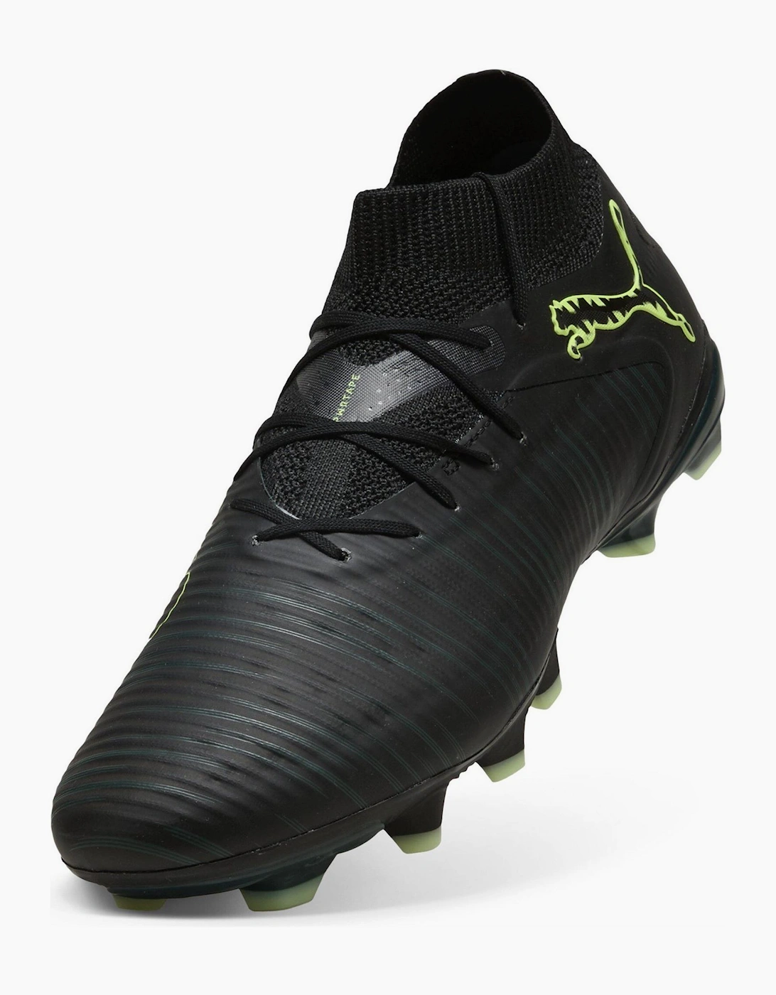 8 Pro Firm Ground Football Boots
