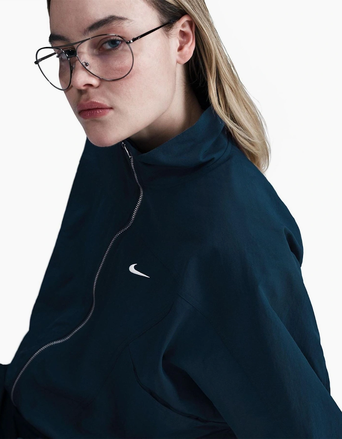 Solid Patterned Zipped Pocket Windbreaker Jacket