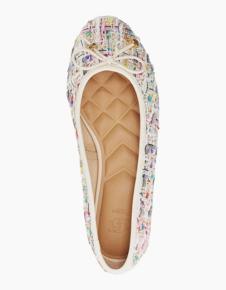 Lo Hallo Textured Flats Pumps