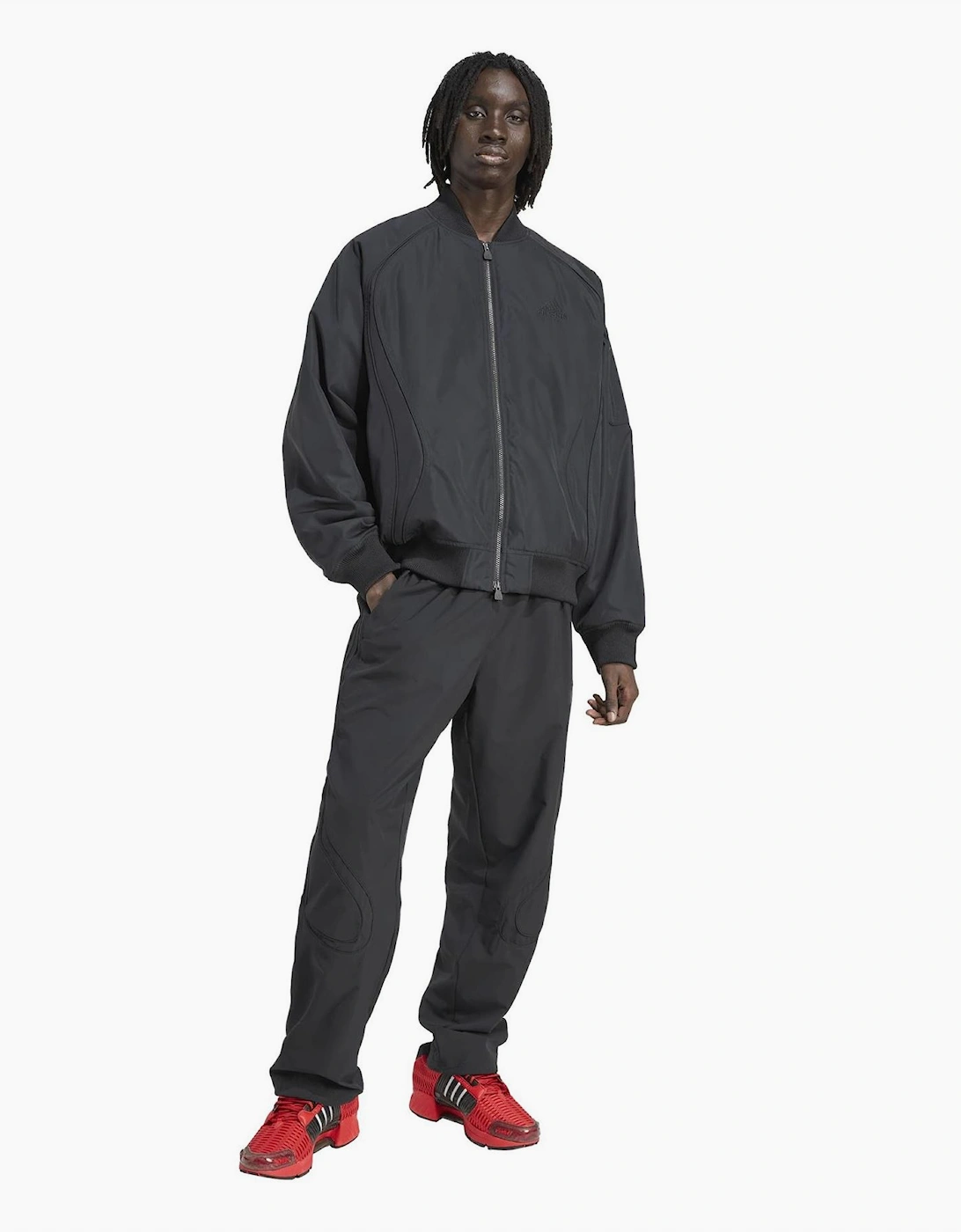 Teamgeist Solid Patterned Zipped Pocket Mock Neck Ribbed Cuff Bomber Jacket