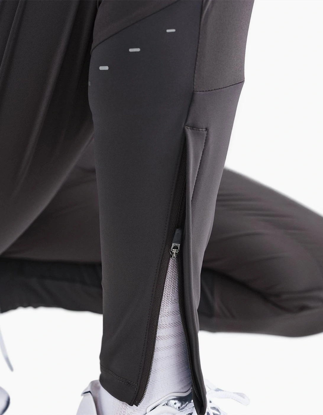 Swift Solid Patterned Slim Track Pants