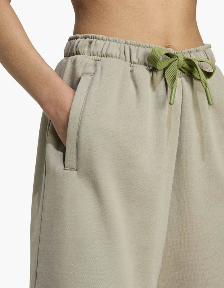 Ess Lin Solid Bermuda Sweat Shorts
