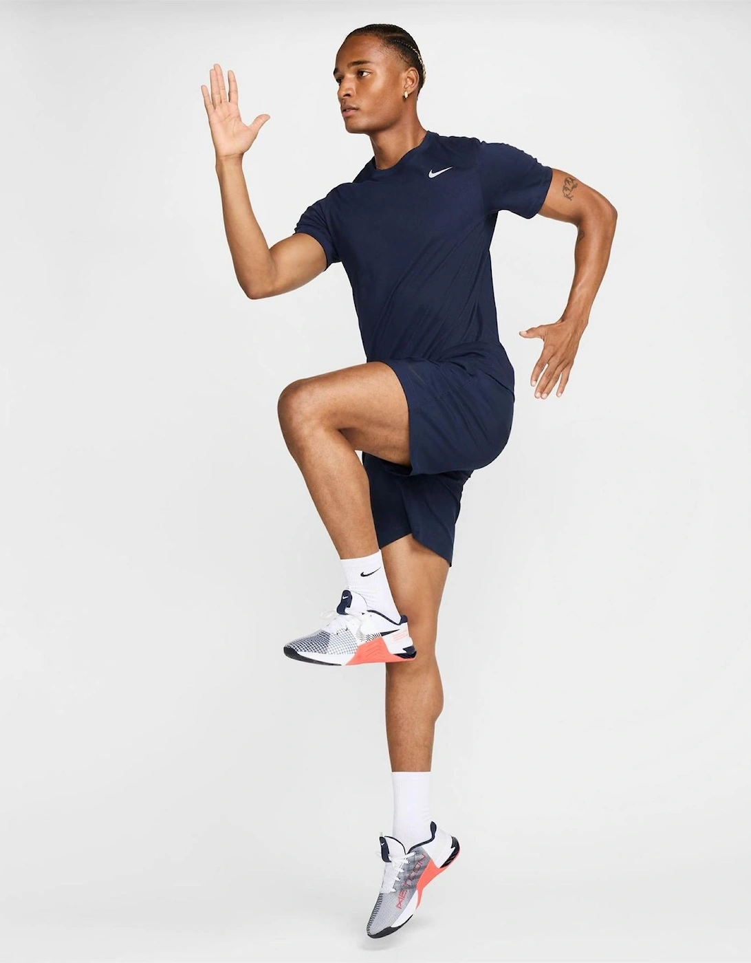 Form 9 Inch Solid Patterned Athletic Shorts
